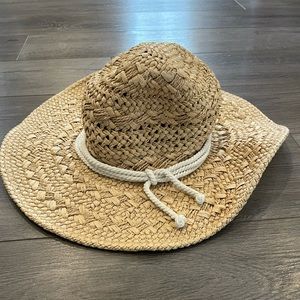 Women’s American Eagle floppy beach hat